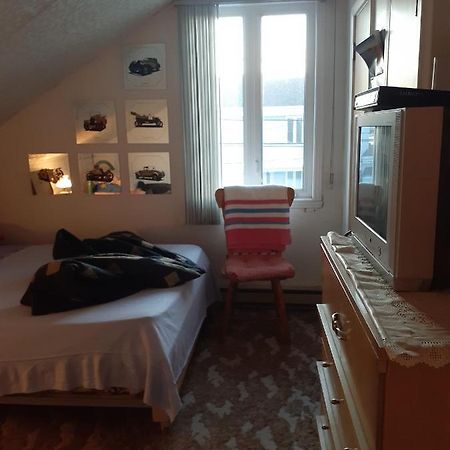 Bienvevus Chez Rino-Hugues Bed & Breakfast Trois-Pistoles Bagian luar foto