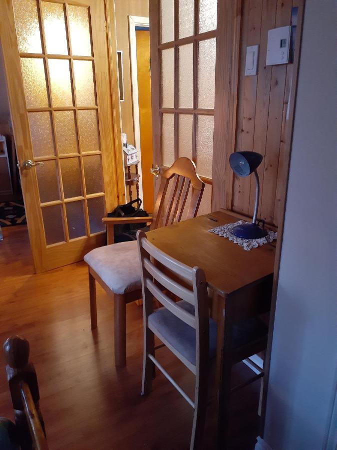 Bienvevus Chez Rino-Hugues Bed & Breakfast Trois-Pistoles Bagian luar foto