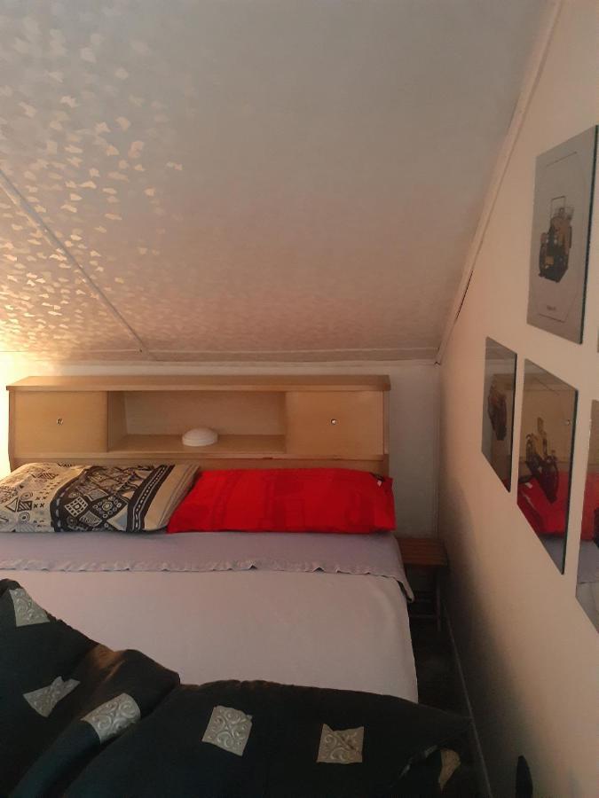 Bienvevus Chez Rino-Hugues Bed & Breakfast Trois-Pistoles Bagian luar foto